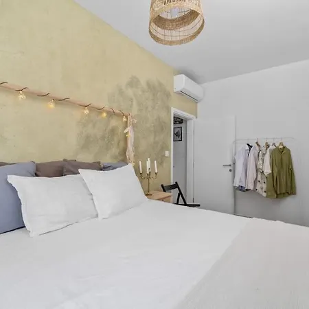 New! Porto Flanona Heritage Apt! דירה